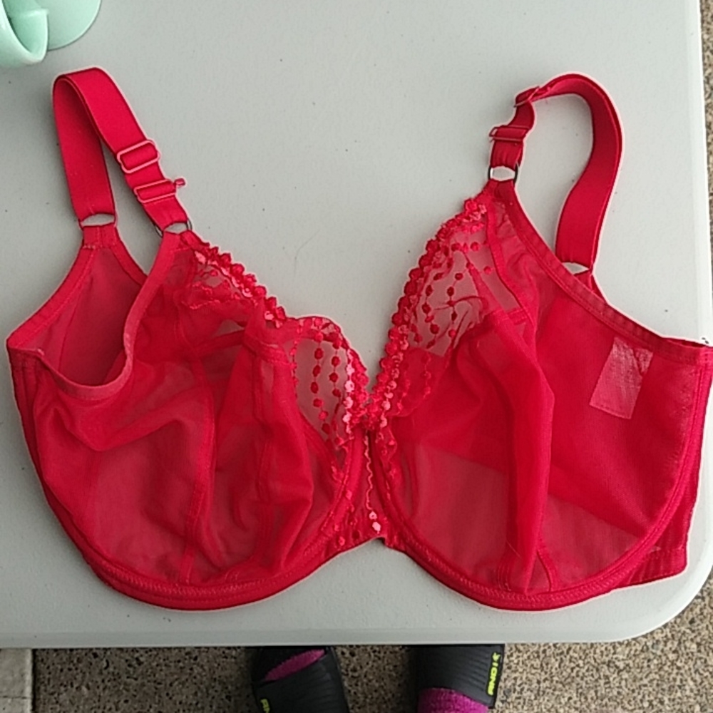 Elomi bra, red, hardly worn, 32L